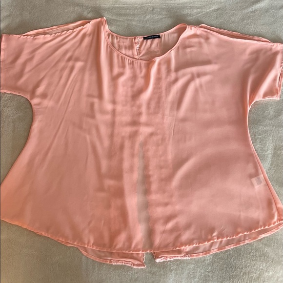 Fashion to Figure Sheer Open Back Blouse - Size 2X - Picture 9 of 15